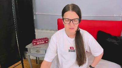 NadiaFantasy live cam on Cam4