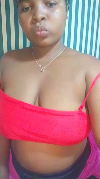 Nadiaflirt live cam on Cam4