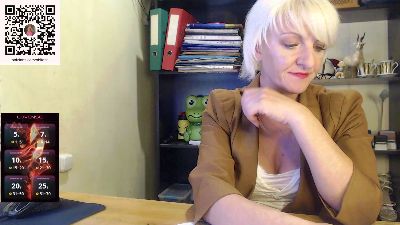 Nadin_slut live cam on Cam4