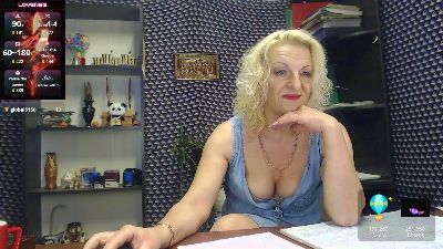 Nadin_slut live cam on Cam4