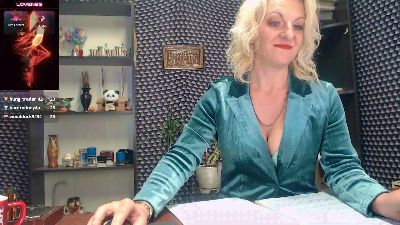 Nadin_slut live cam on Cam4