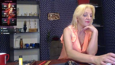 Nadin_slut live cam on Cam4