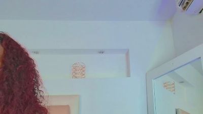 NahiaSoleil live cam on Cam4