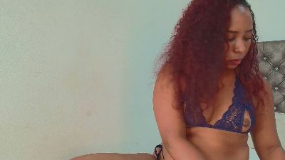 NahiaSoleil live cam on Cam4