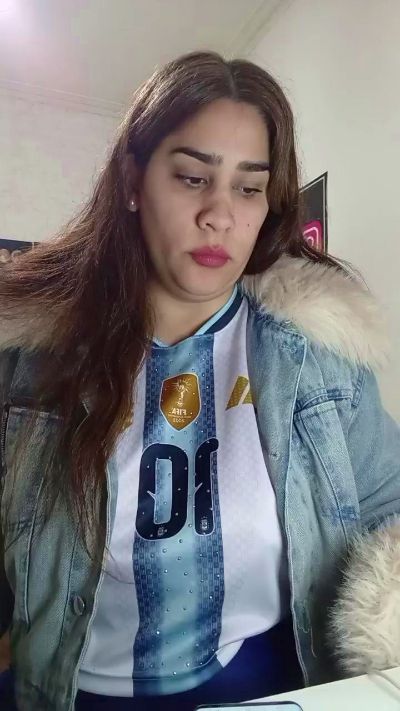 Nahiarabiel live cam on Cam4
