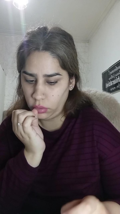 Nahiarabiel live cam on Cam4