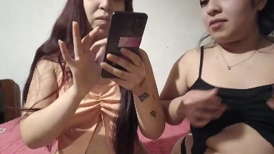 Nahii22 live cam on Cam4