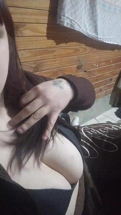 Nahiii live cam on Cam4