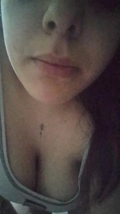 Nahiii live cam on Cam4