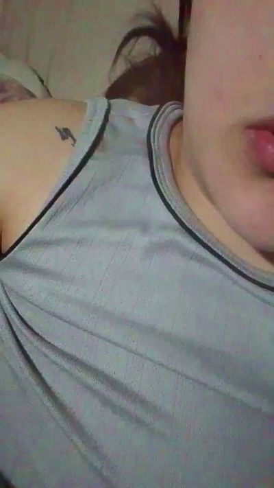 Nahiii live cam on Cam4