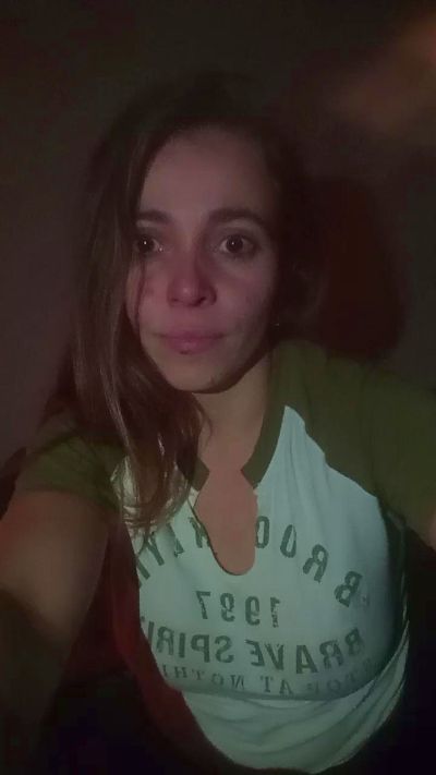 Naiara31 live cam on Cam4