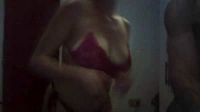 Naiara31 live cam on Cam4