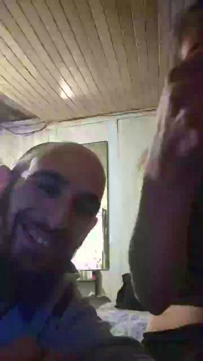 Naiara31 live cam on Cam4