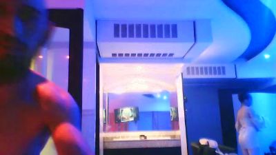 Naiara31 live cam on Cam4