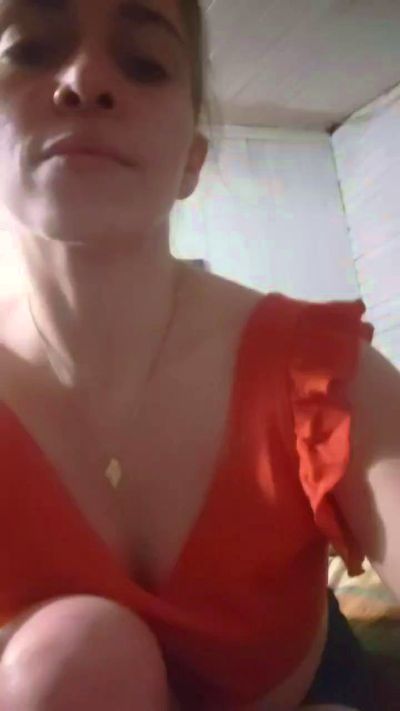 Naiara31 live cam on Cam4