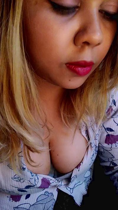 Nainaguptahyd live cam on Cam4