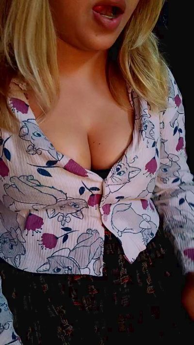 Nainaguptahyd live cam on Cam4