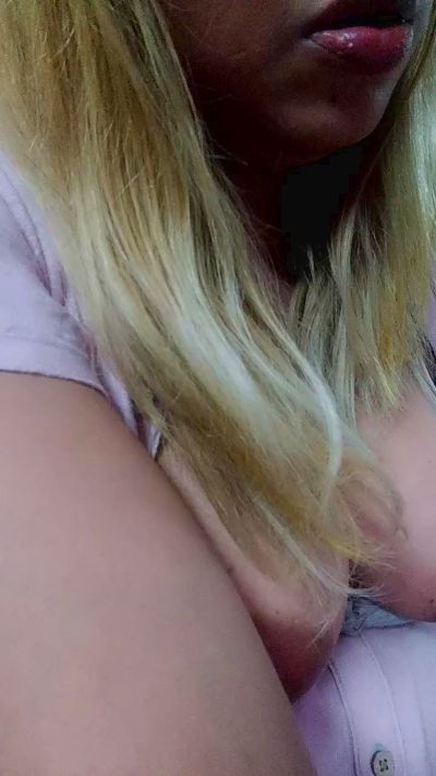 Nainaguptahyd live cam on Cam4