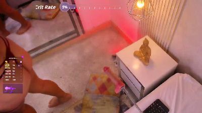 Naireth_ live cam on Cam4