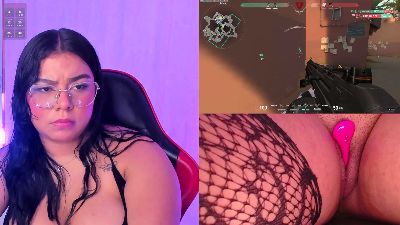 Naireth_ live cam on Cam4