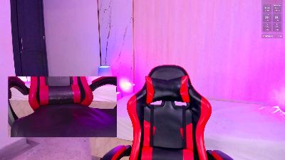 Naireth_ live cam on Cam4