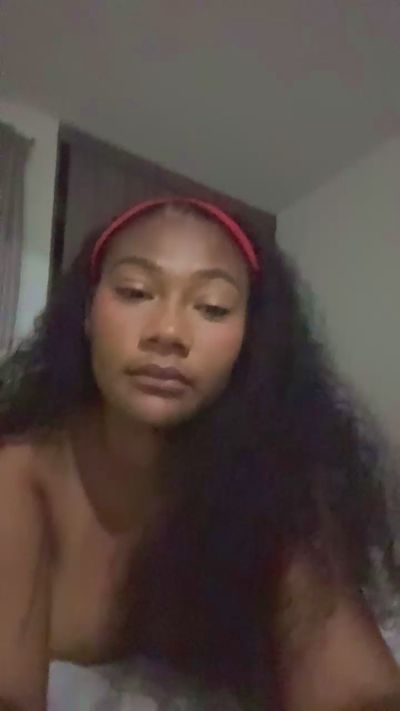 Nairobys live cam on Cam4