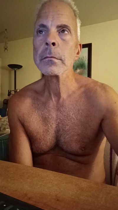 NakedG live cam on Cam4