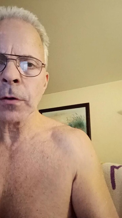 NakedG live cam on Cam4