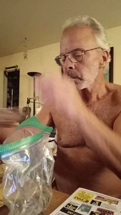 NakedG live cam on Cam4