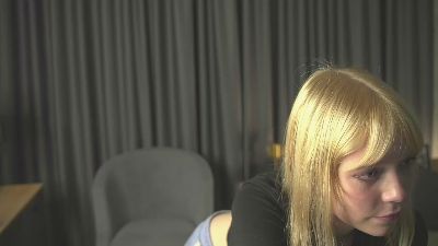 NanceyCrews live cam on Cam4
