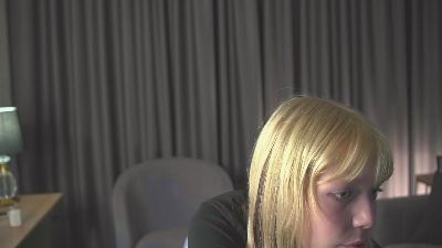 NanceyCrews live cam on Cam4