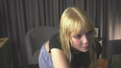 NanceyCrews live cam on Cam4