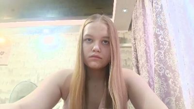NancieUrteaga live cam on Cam4