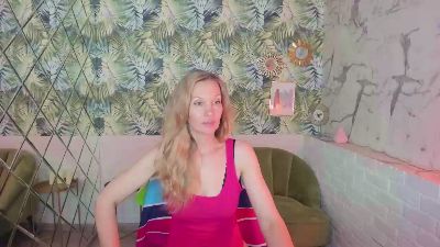 NancyGentle live cam on Cam4