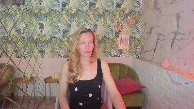 NancyGentle live cam on Cam4