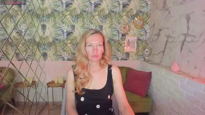 NancyGentle live cam on Cam4