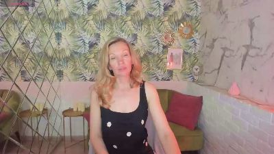 NancyGentle live cam on Cam4