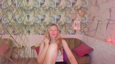 NancyGentle live cam on Cam4
