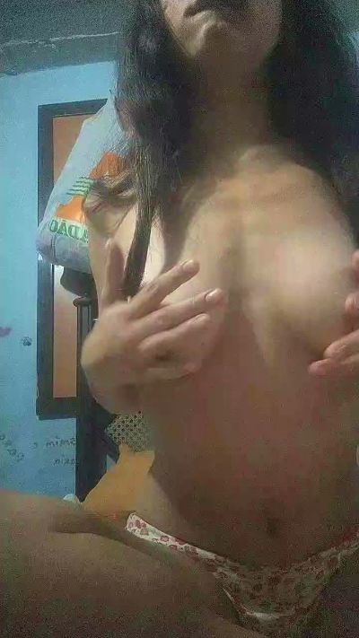 amateur nude live Nandinha Veiga