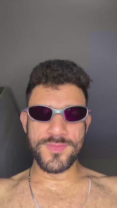 Nandosantos23 live cam on Cam4
