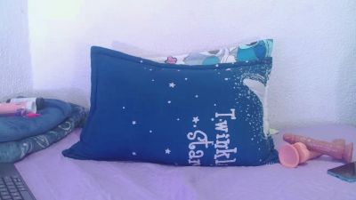 Naniis_wish live cam on Cam4