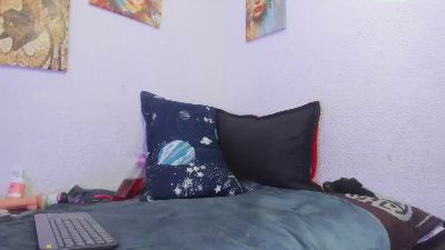 Naniis_wish live cam on Cam4