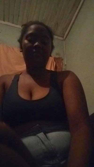 Nanou02 live cam on Cam4