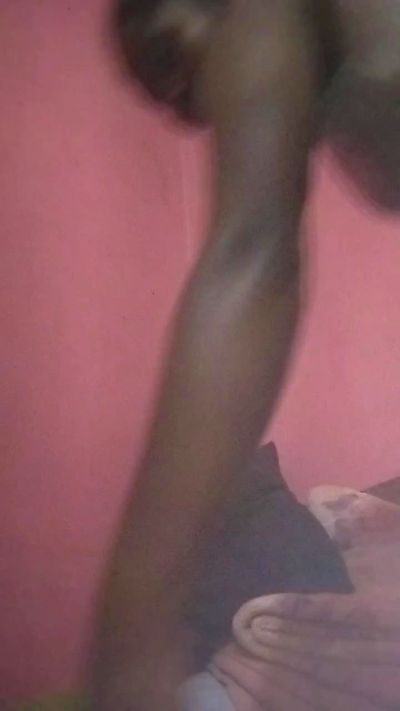 Nanou02 live cam on Cam4