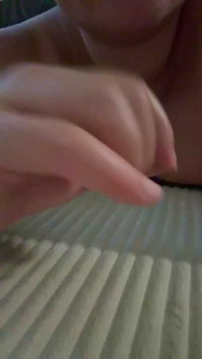 Nanou93 live cam on Cam4