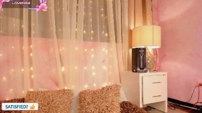 Naomi_Collins live cam on Cam4
