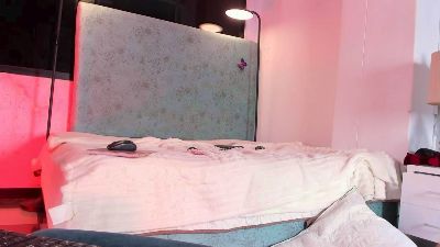 Naomi_Collins live cam on Cam4