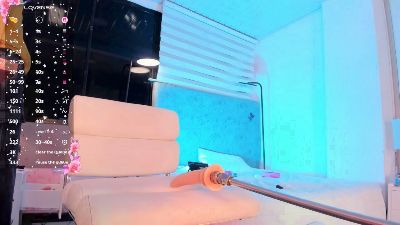 Naomi_Collins live cam on Cam4