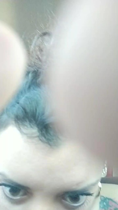 Naqui28 live cam on Cam4