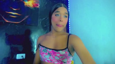 Nashla_D live cam on Cam4